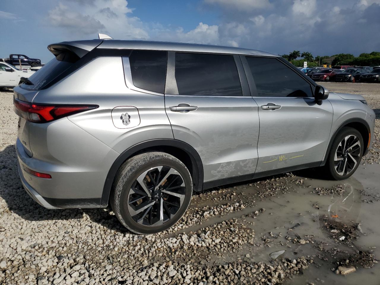 2023 MITSUBISHI OUTLANDER SE VIN:JA4J3UA8XPZ025219