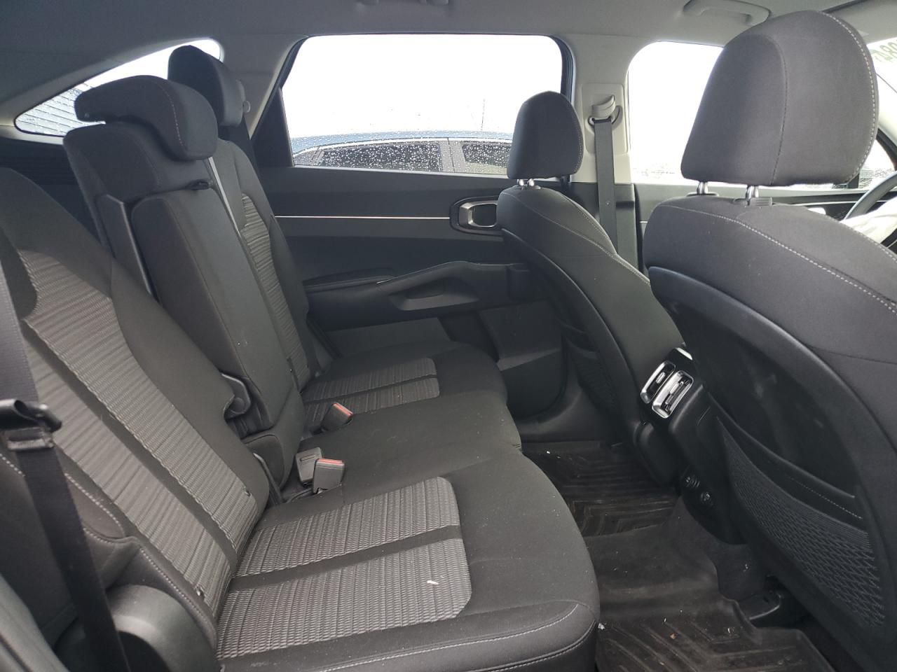 2022 KIA SORENTO LX VIN:5XYRGDLC4NG150937