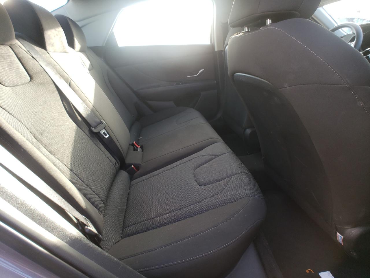 2022 HYUNDAI ELANTRA SE VIN:KMHLL4AG9NU333770