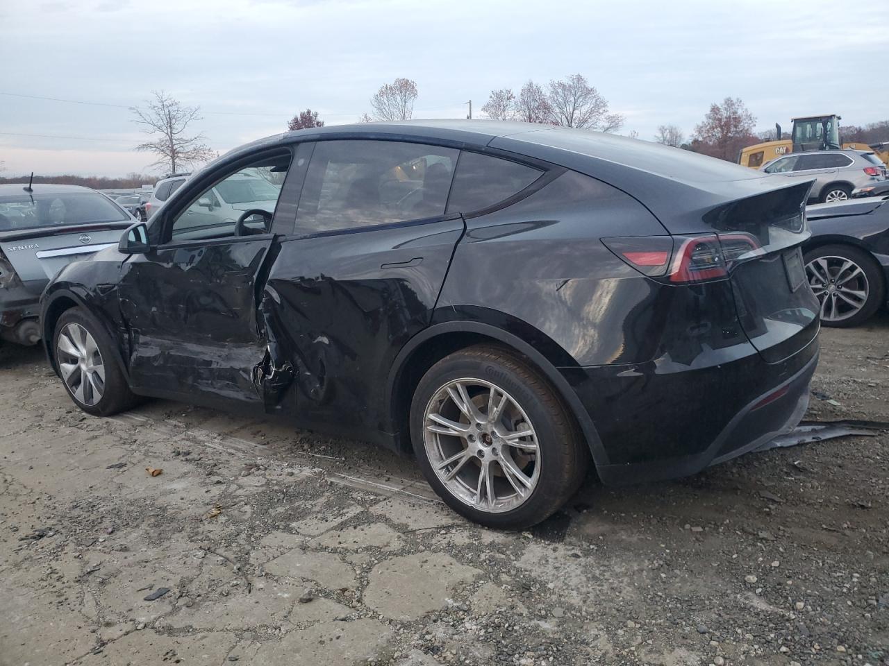 2023 TESLA MODEL Y  VIN:7SAYGDEE3PA077113