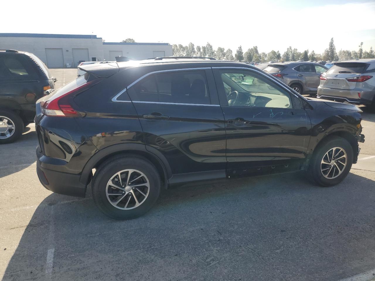 2022 MITSUBISHI ECLIPSE CROSS ES VIN:JA4ASUAA1NZ018100