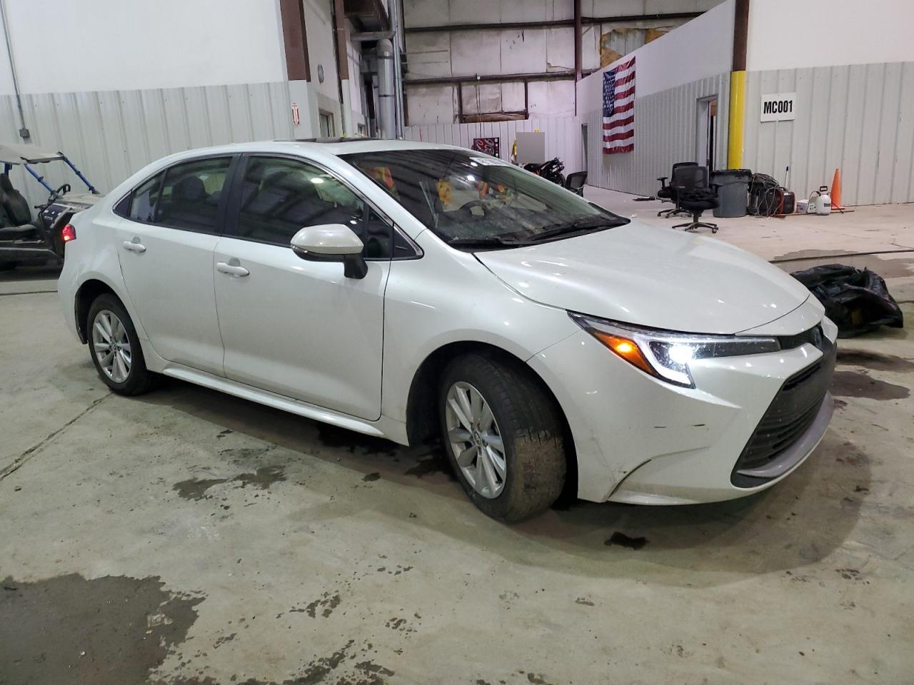 2024 TOYOTA COROLLA LE VIN:JTDBCMFE4R3036473