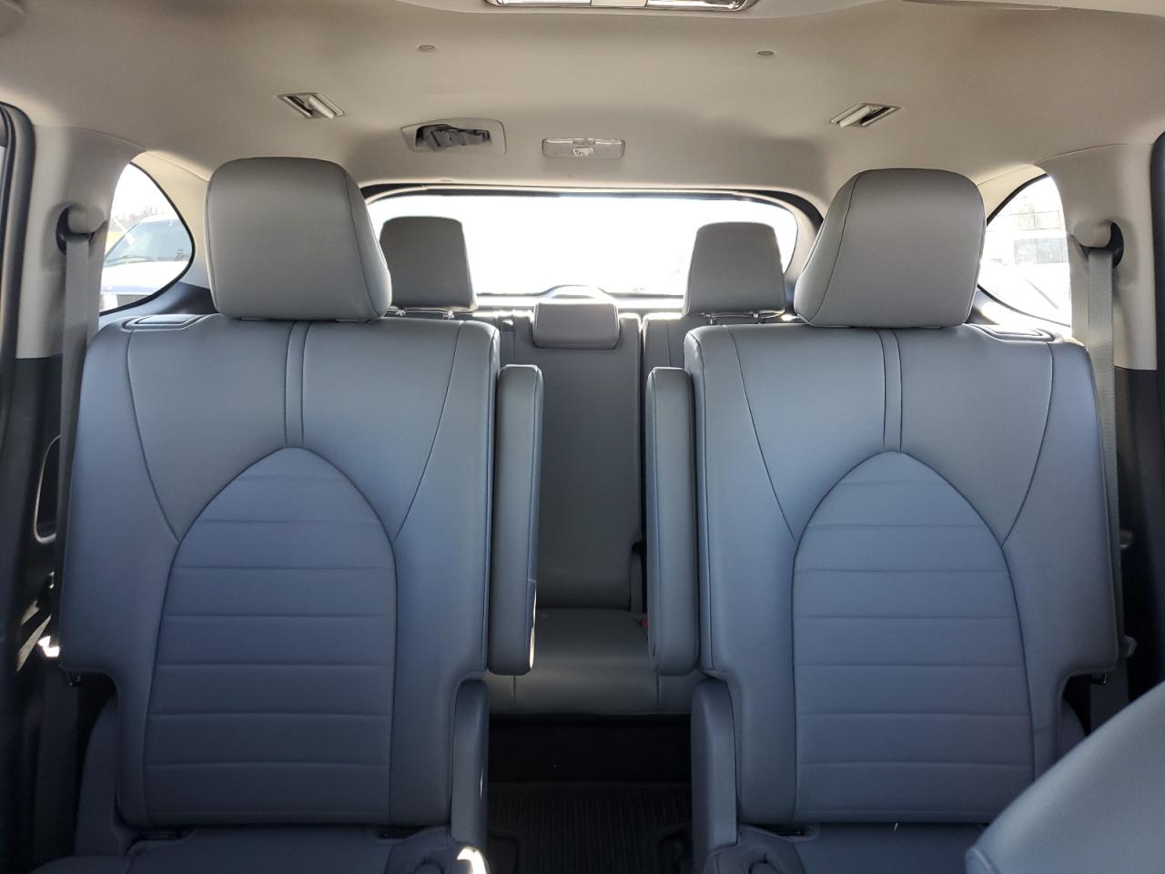 2022 TOYOTA HIGHLANDER XLE VIN:5TDGZRBH1NS594310