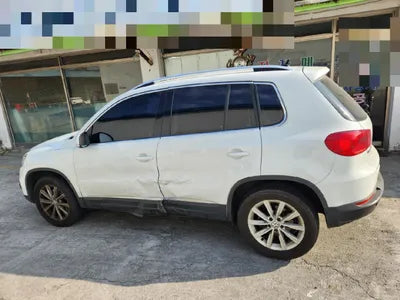 2015 Volkswagen Tiguan VIN: