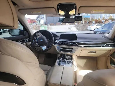 2015 BMW 750 VIN:
