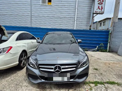 2017 Mercedes-Benz C 200 VIN: