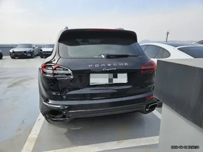 2016 Porsche Cayenne VIN: