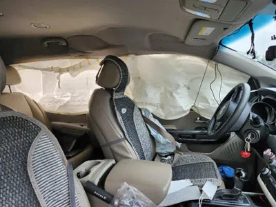 2014 Kia Carnival VIN: