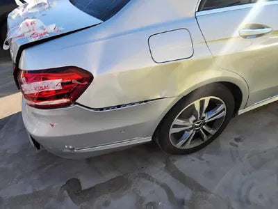 2015 Mercedes-Benz E 220 WDDHF0CBXFB104335 VIN:WDDHF0CBXFB104335