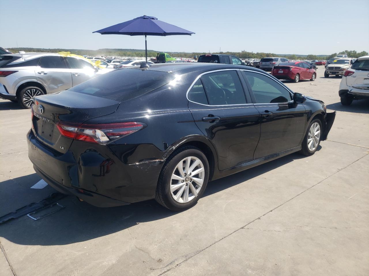 2022 TOYOTA CAMRY LE VIN:4T1C11AK7NU688381