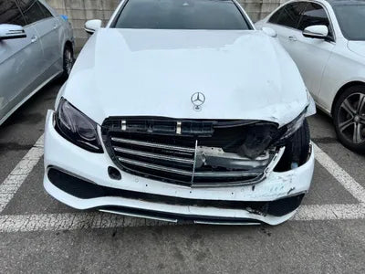 2016 Mercedes-Benz E 220 VIN: