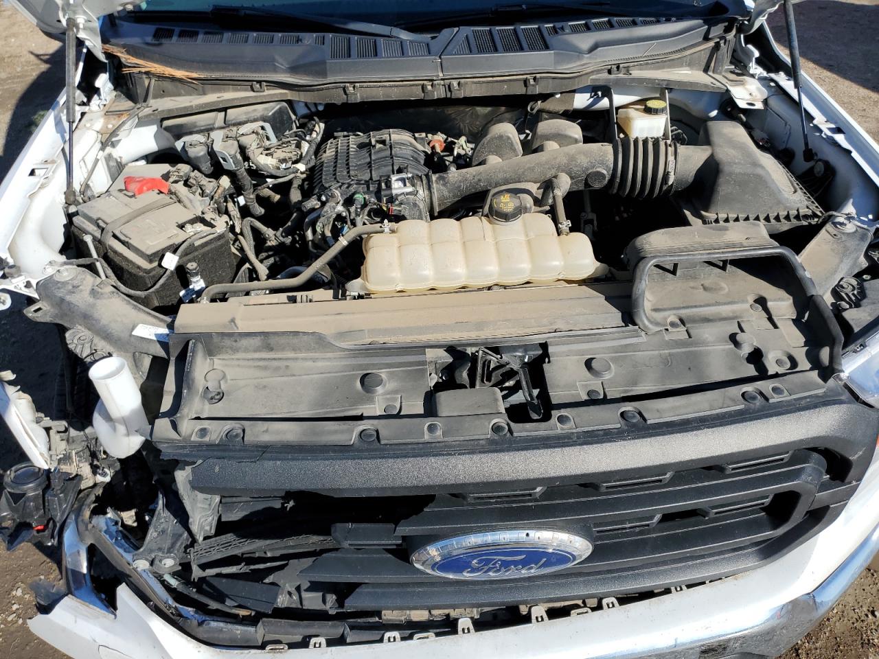 2022 FORD F150  VIN:1FTMF1CB1NKD38182
