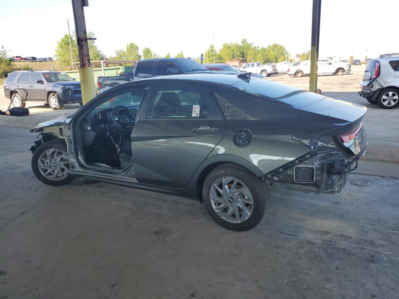 2024 HYUNDAI ELANTRA SEL VIN:KMHLM4DG2RU686043