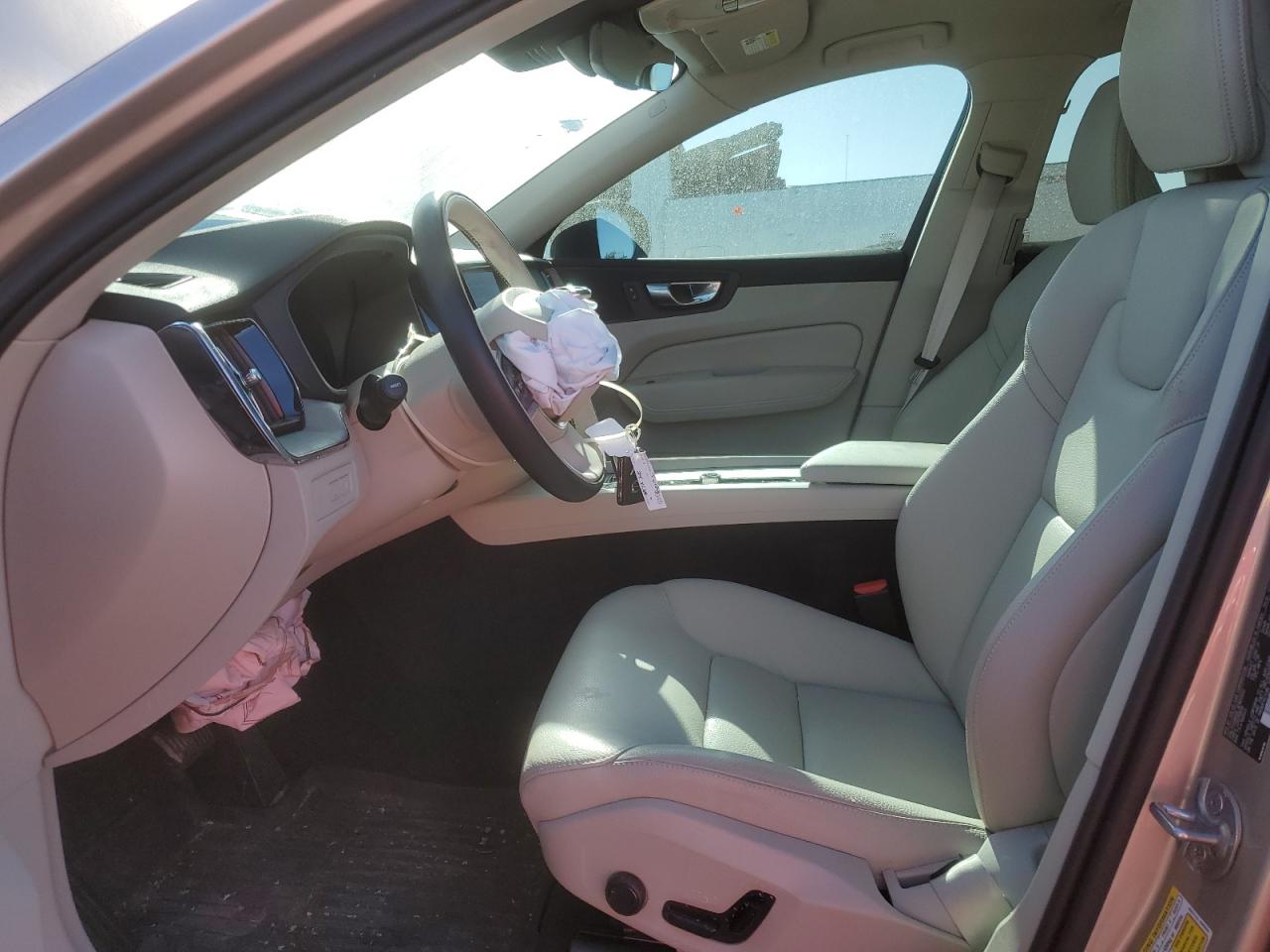 2024 VOLVO XC60 PLUS VIN:YV4H60DL1R1872052