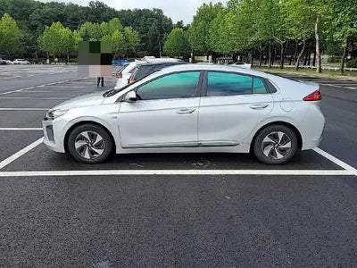 2017 Hyundai Ioniq VIN: