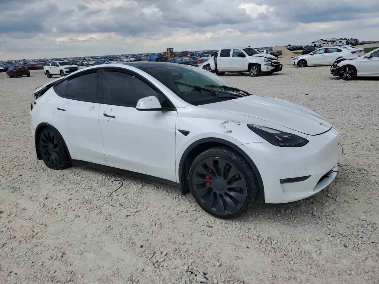 2022 TESLA MODEL Y  VIN:7SAYGDEF5NF547795
