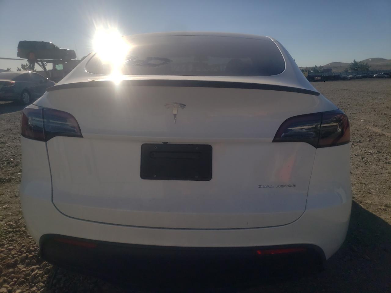 2023 TESLA MODEL Y  VIN:7SAYGDEE6PF781731