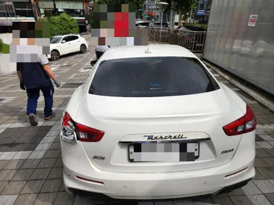 2018 Maserati Ghibli VIN: