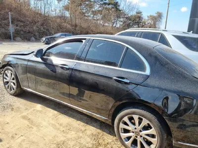 2020 Mercedes-Benz E 300 W1KZF4KB8LA824778 VIN:W1KZF4KB8LA824778