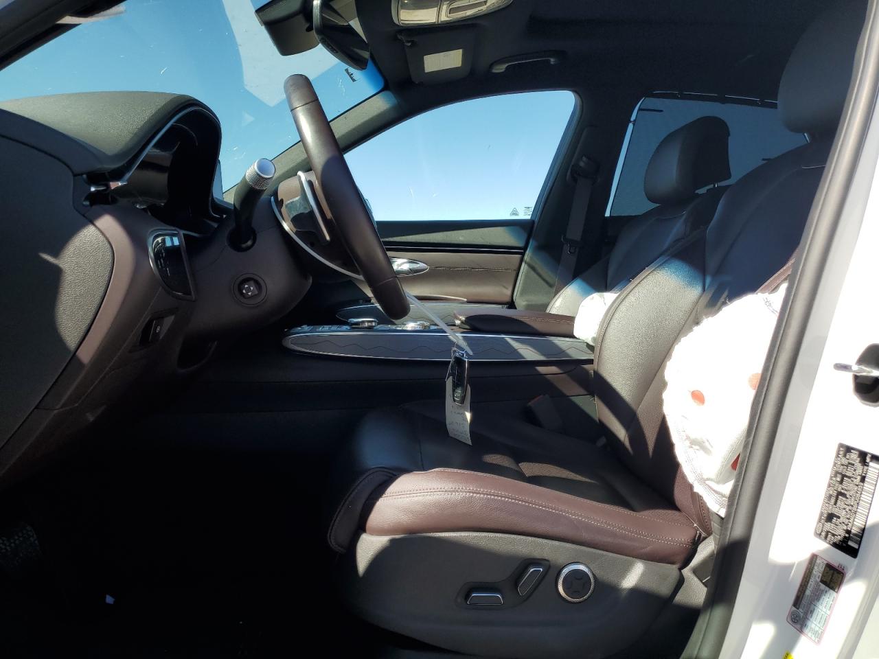 2023 GENESIS GV70 BASE VIN:KMUMADTB6PU084859