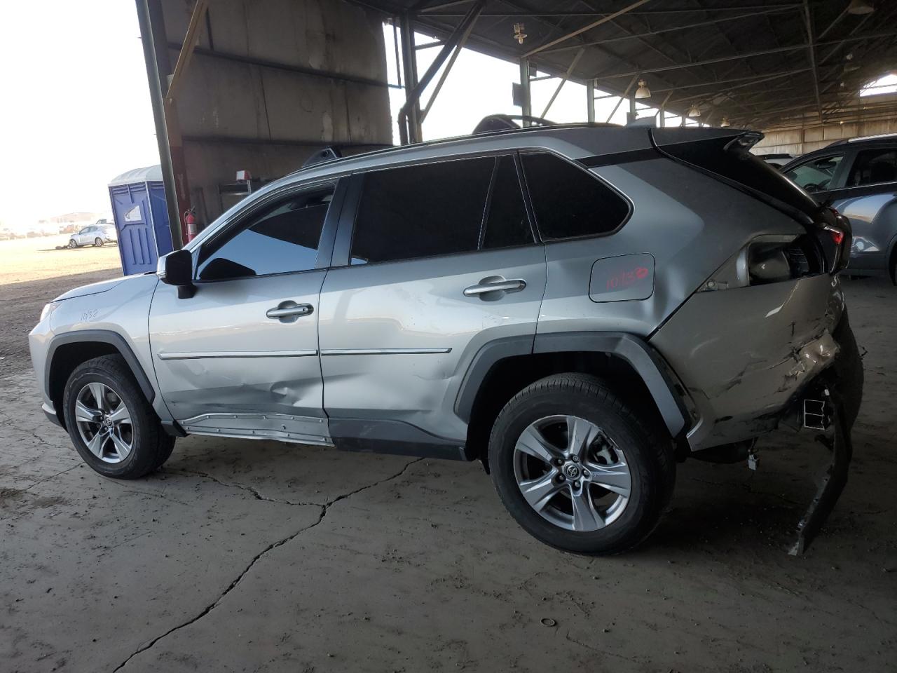 2022 TOYOTA RAV4 XLE VIN:2T3W1RFV7NW193488