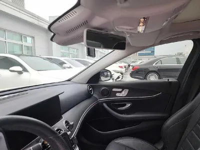 2016 Mercedes-Benz E 300 VIN: