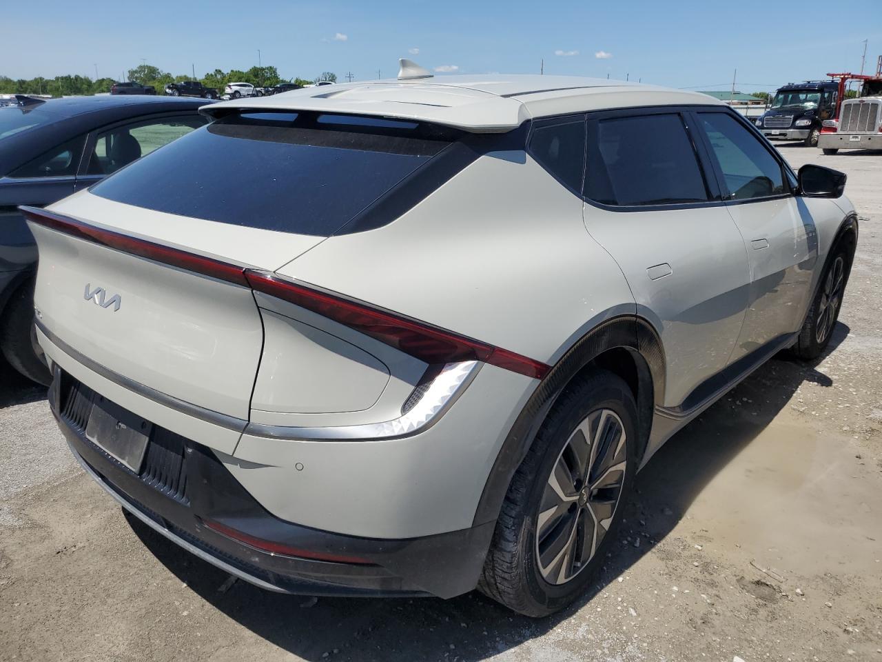 2022 KIA EV6 LIGHT VIN:KNDC3DLC7N5028809