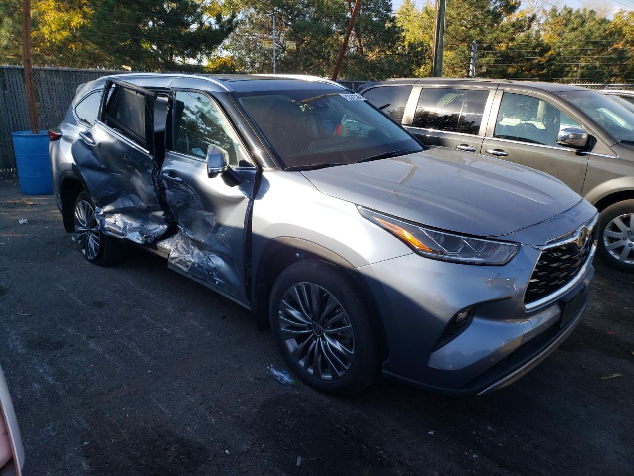 2022 TOYOTA HIGHLANDER PLATINUM VIN:5TDFZRBH4NS239692