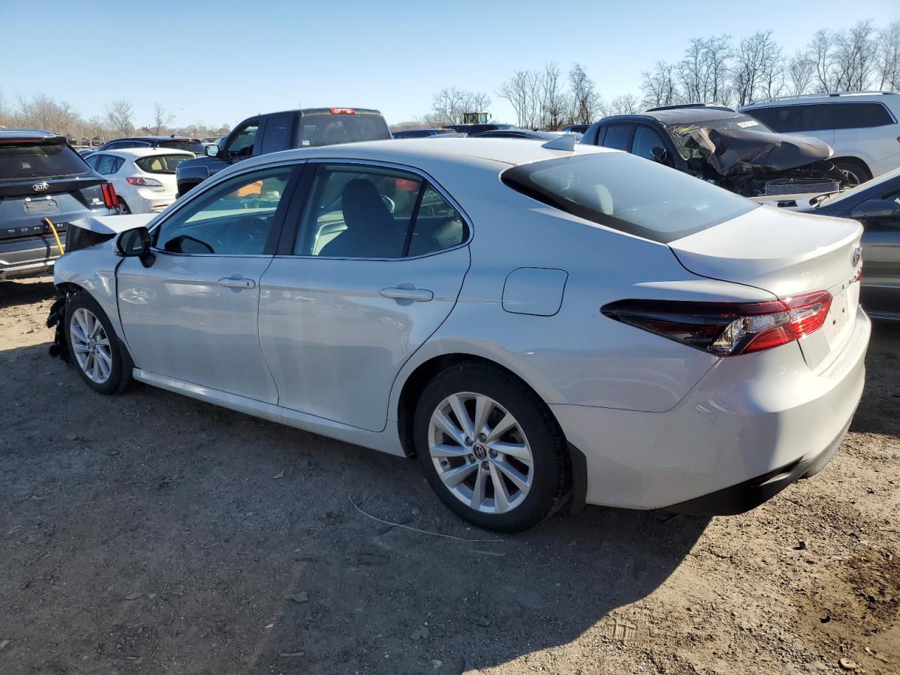 2022 TOYOTA CAMRY LE VIN:4T1C11AK1NU075818