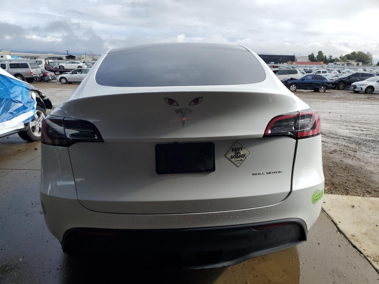 2023 TESLA MODEL Y  VIN:7SAYGDEE7PF707363