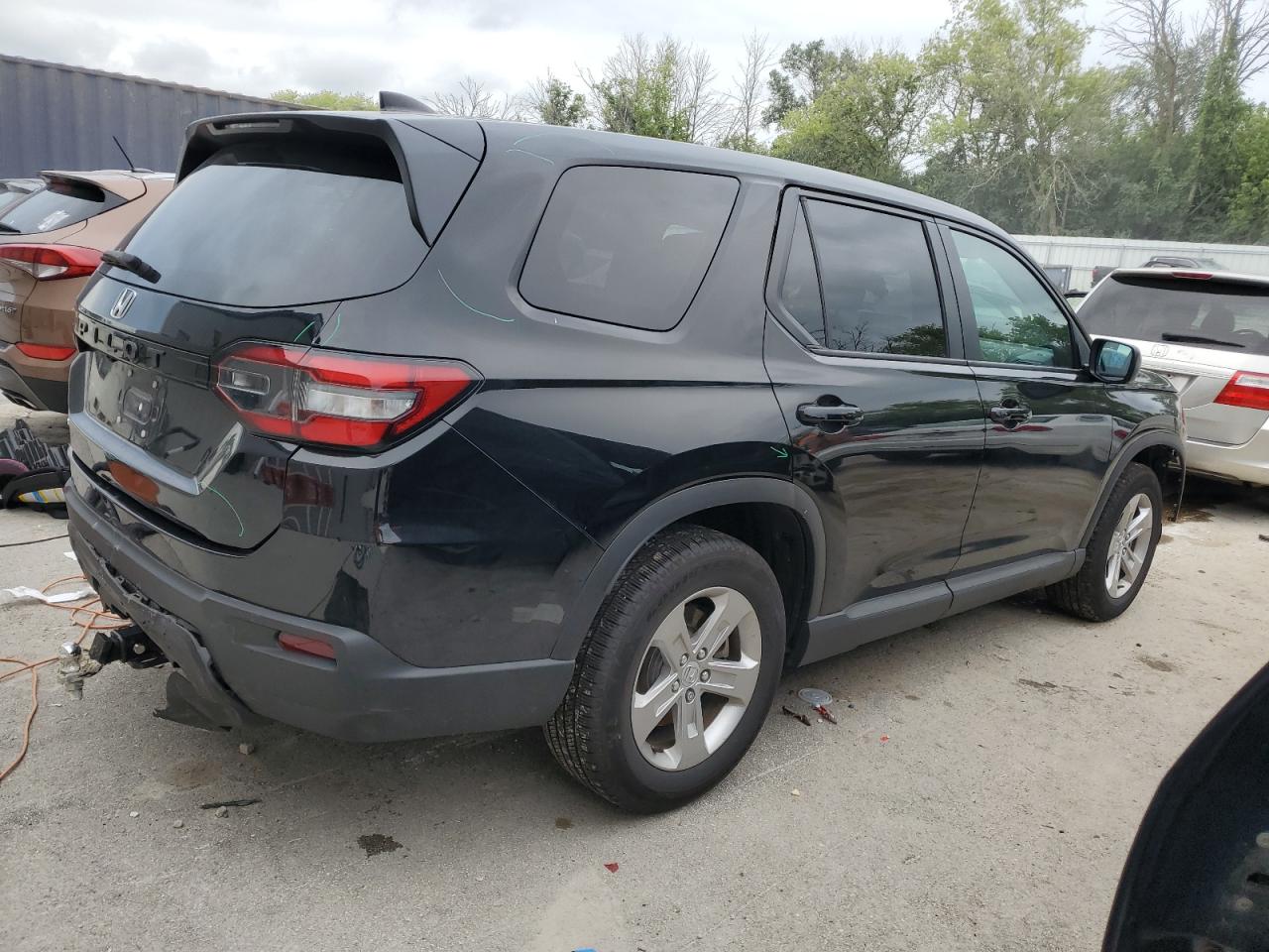 2023 HONDA PILOT LX VIN:5FNYG1H26PB031114