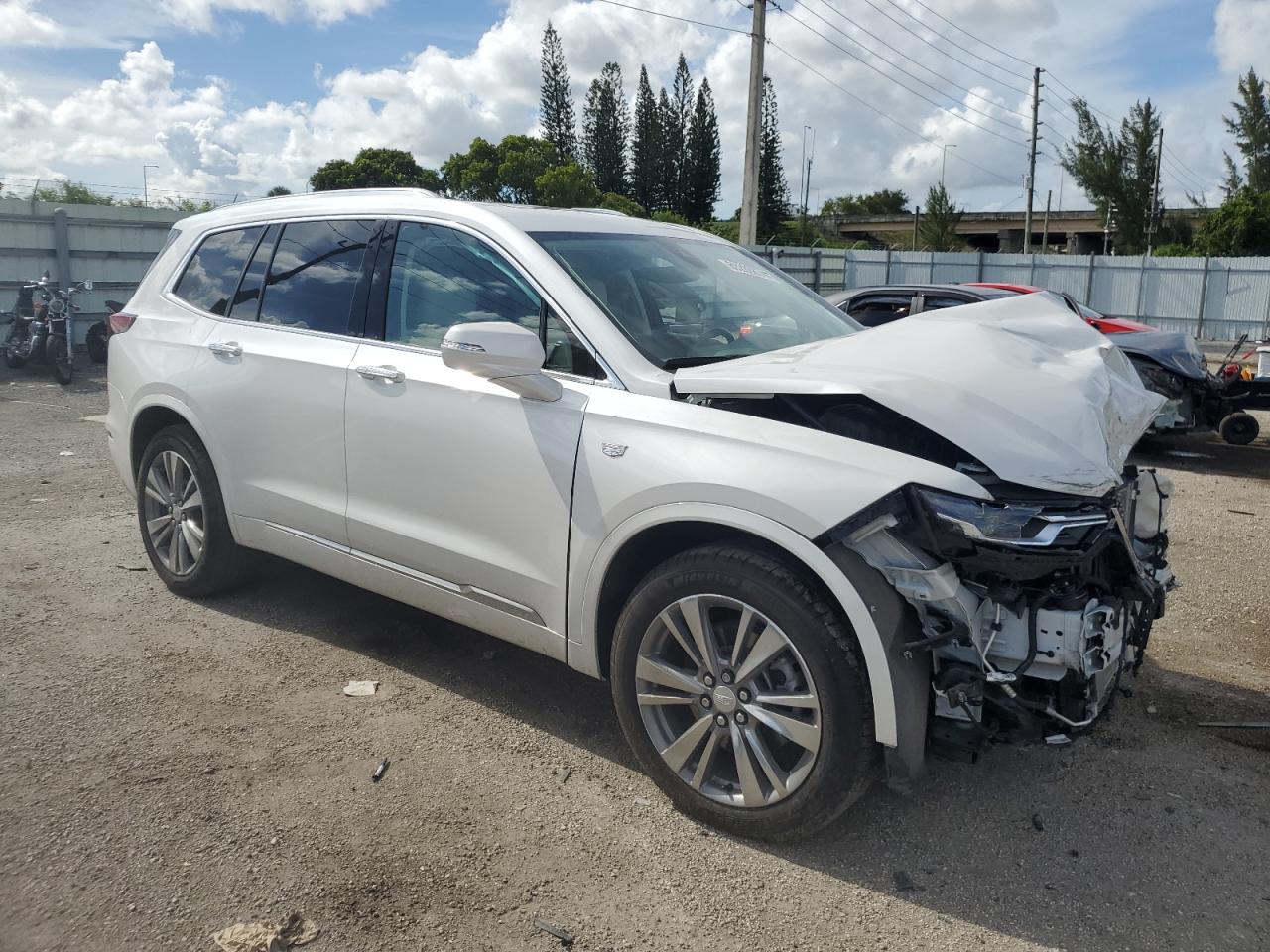 2022 CADILLAC XT6 PREMIUM LUXURY VIN:1GYKPCRS8NZ170808