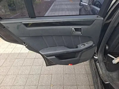 2015 Mercedes-Benz E 220 VIN: