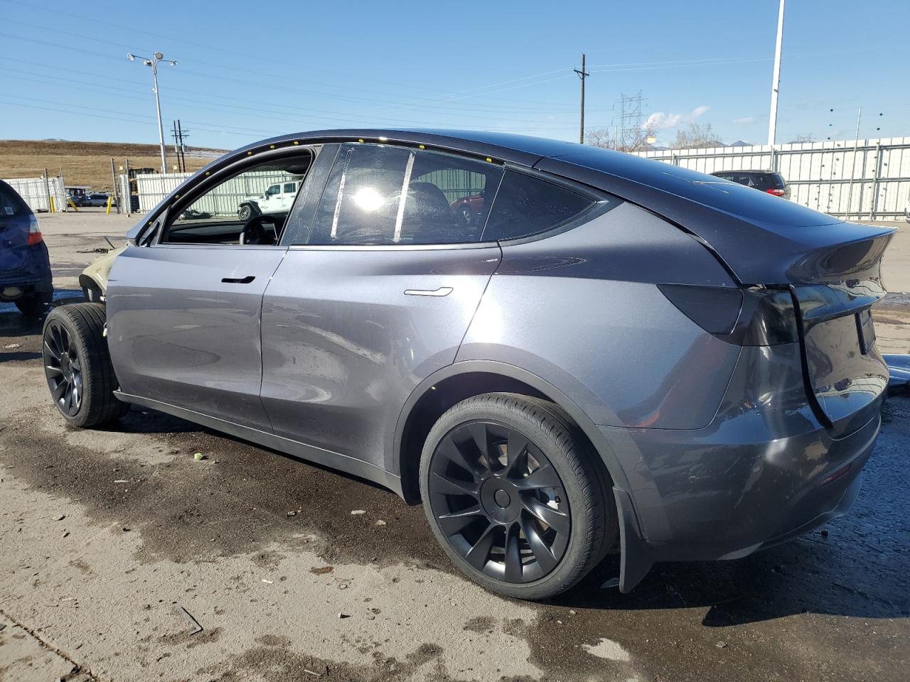 2023 TESLA MODEL Y  VIN:7SAYGDEEXPF792277