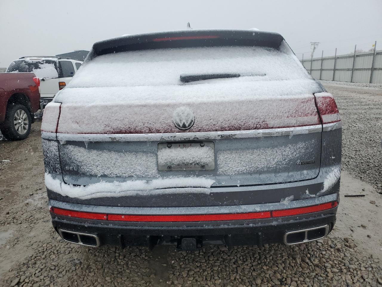 2024 VOLKSWAGEN ATLAS CROSS SPORT SEL PREMIUM R-LINE VIN:1V2FE2CA3RC215426