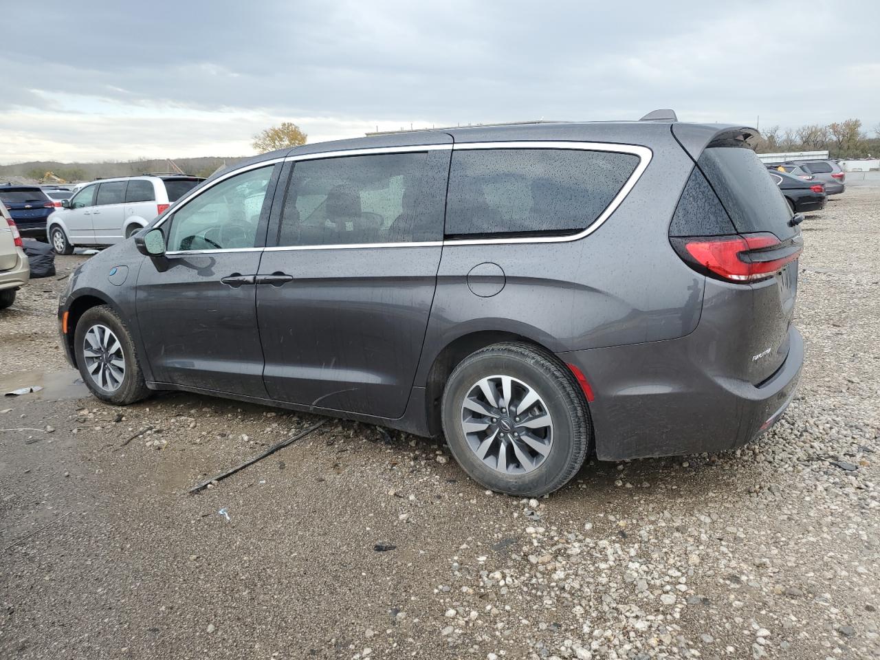 2022 CHRYSLER PACIFICA HYBRID TOURING L VIN:2C4RC1L77NR161052