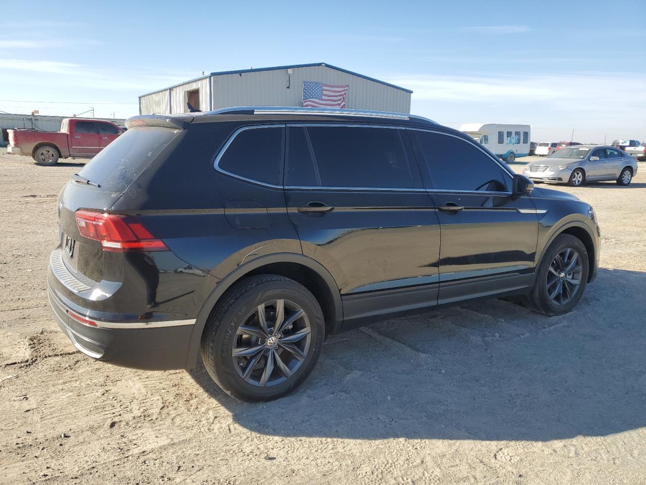 2022 VOLKSWAGEN TIGUAN SE VIN:3VV3B7AX2NM089989