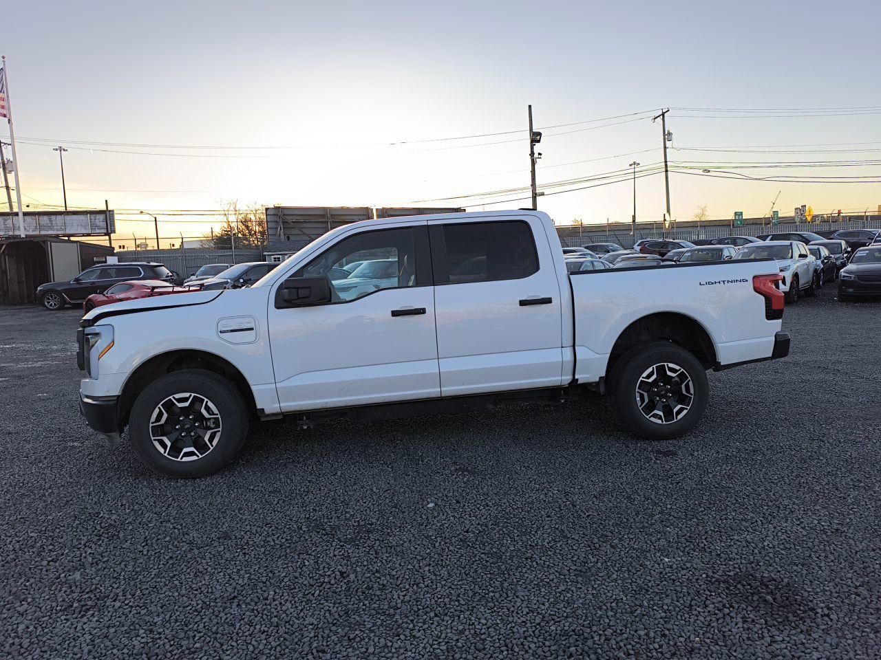 2023 FORD F150 LIGHTNING PRO VIN:1FTVW1EL6PWG44722