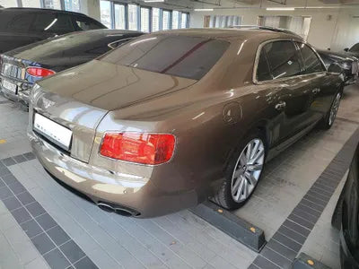 2018 Bentley Flying Spur V8 SCBEH53W5JC066204 VIN:SCBEH53W5JC066204