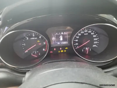 2015 Kia Carnival VIN: