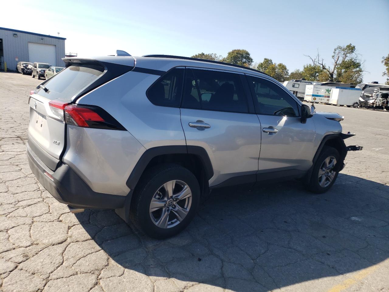 2022 TOYOTA RAV4 XLE VIN:2T3W1RFV5NW227167