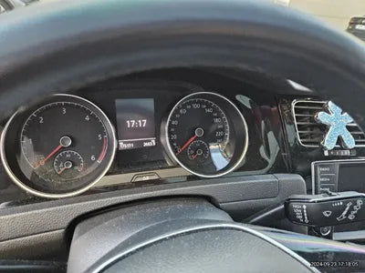 2014 Volkswagen Golf VIN: