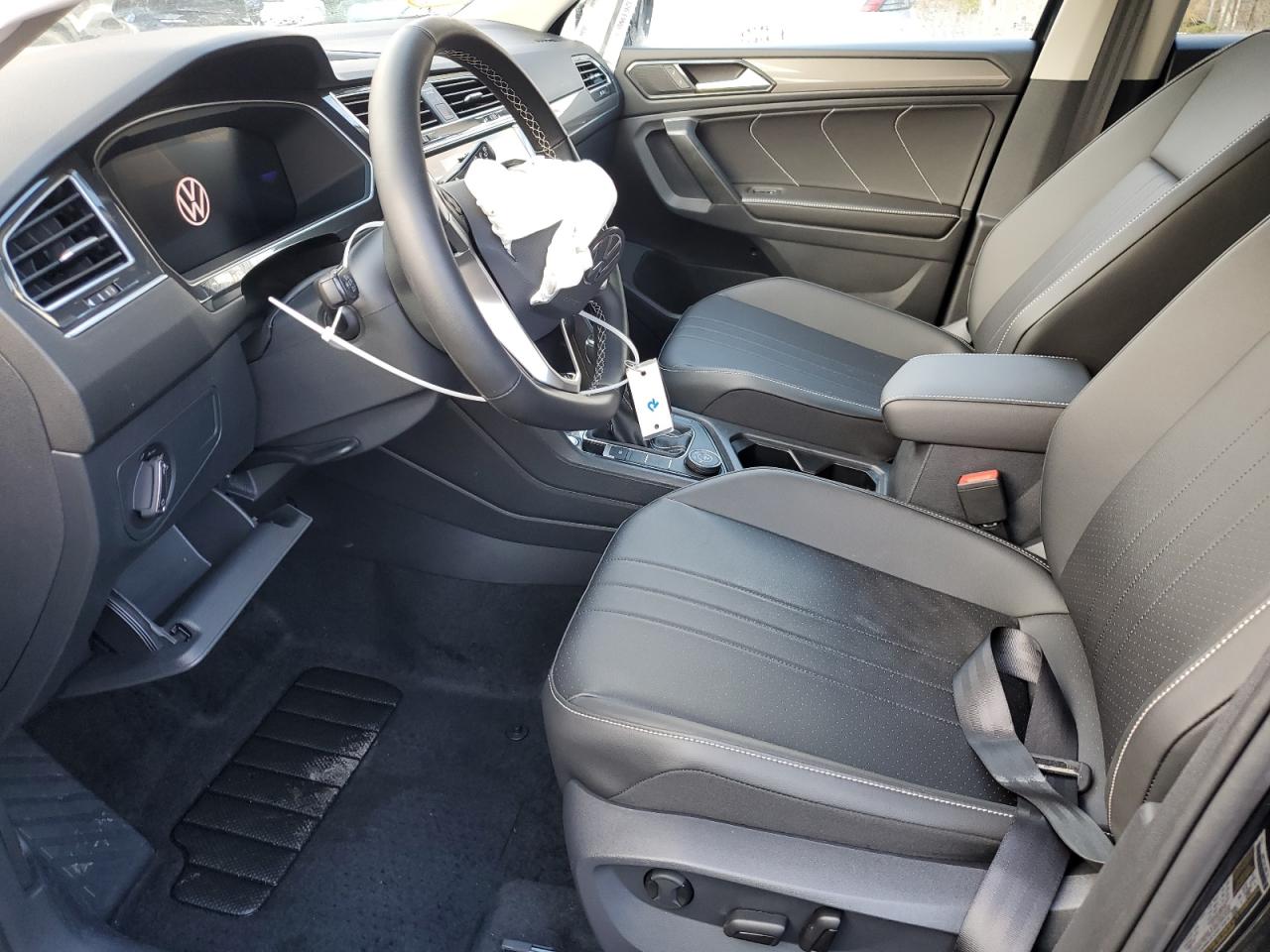 2024 VOLKSWAGEN TIGUAN SE VIN:3VVMB7AX3RM156268