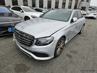 2017 Mercedes-Benz E 300 VIN: