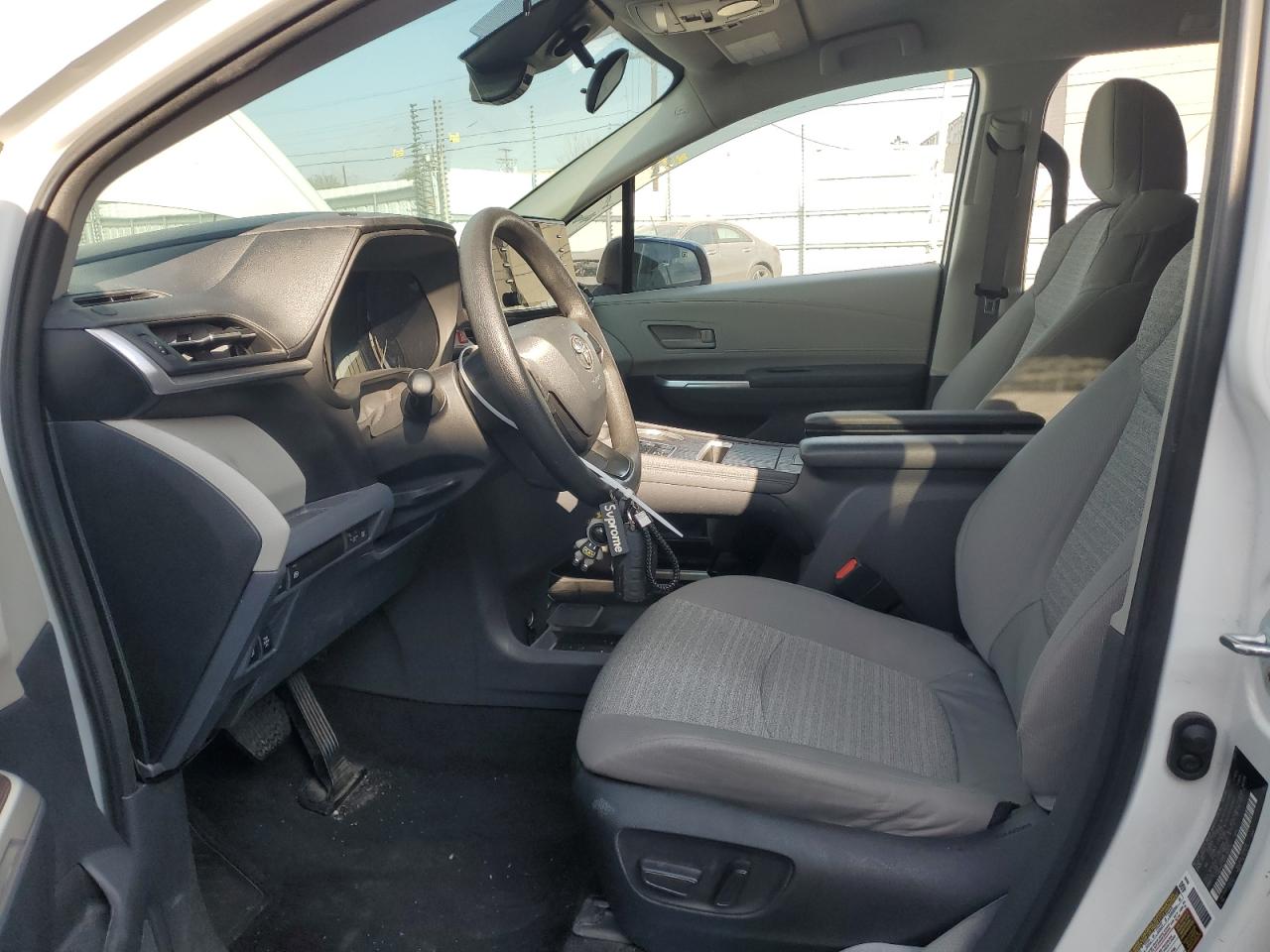 2023 TOYOTA SIENNA LE VIN:5TDKRKEC8PS160034