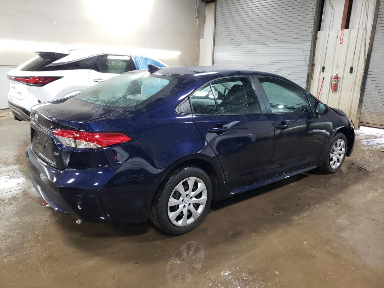 2022 TOYOTA COROLLA LE VIN:5YFEPMAE8NP307870