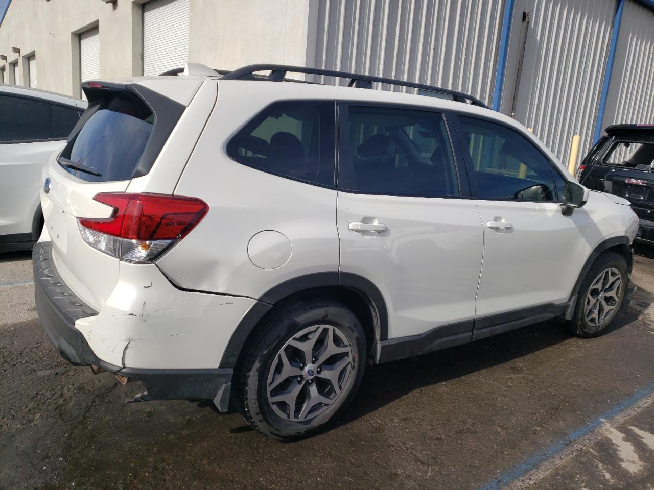 2022 SUBARU FORESTER PREMIUM VIN:1N6BF0KLXDN101695