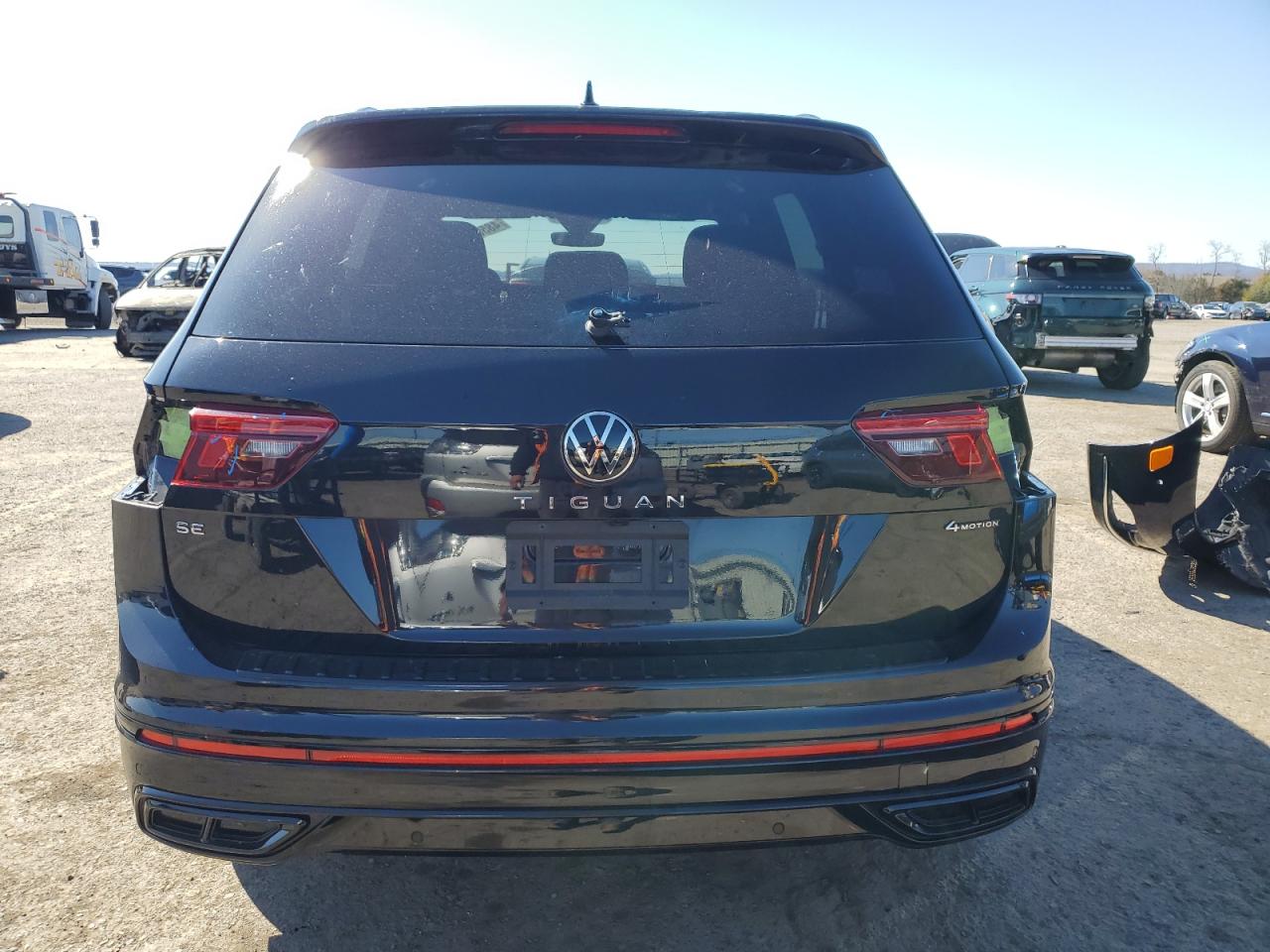 2024 VOLKSWAGEN TIGUAN SE R-LINE BLACK VIN:3VV8B7AX7RM030030