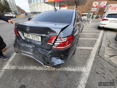 2016 Mercedes-Benz E 250 WDDHF9HB1GB233420 VIN:WDDHF9HB1GB233420