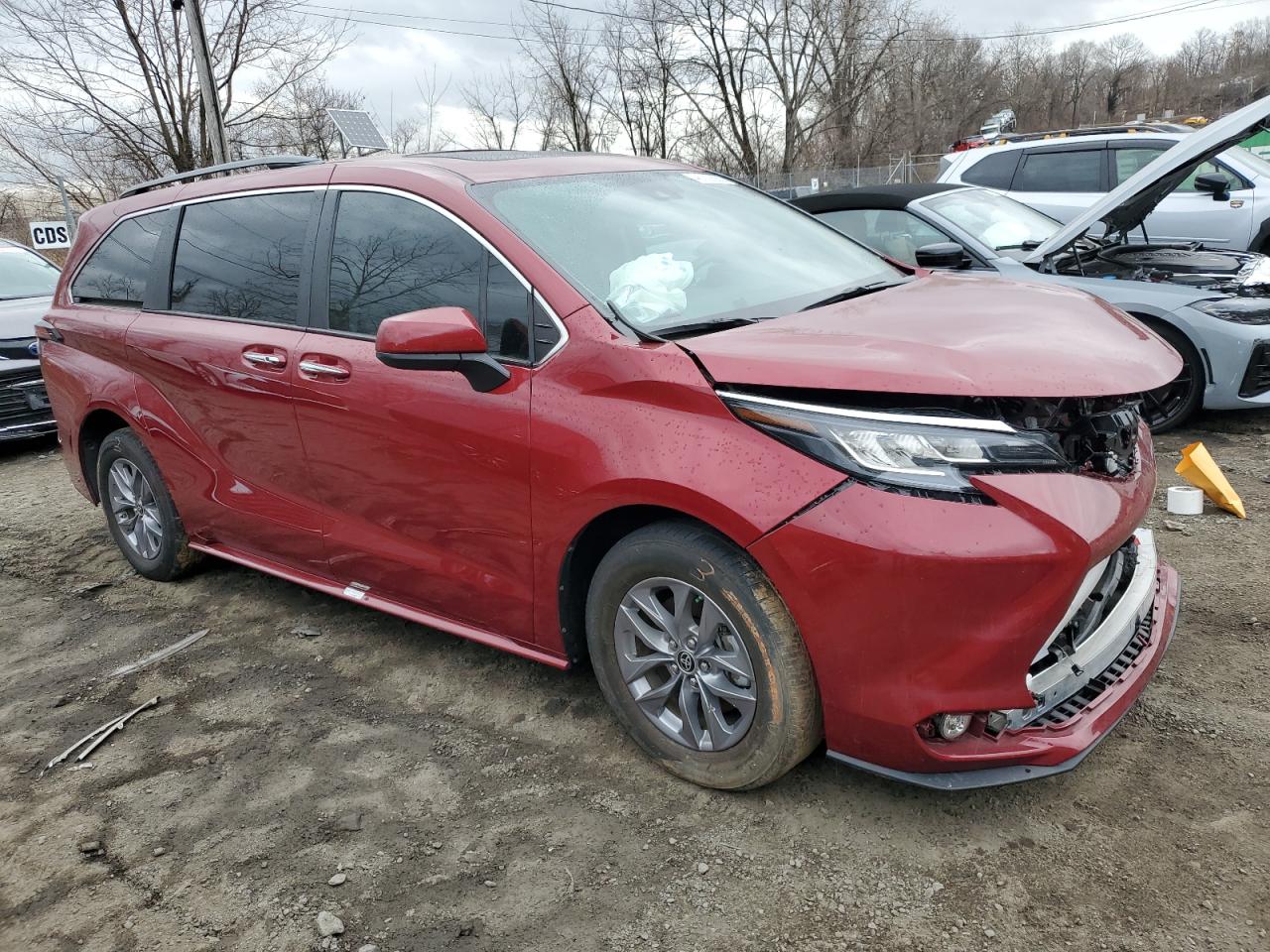 2022 TOYOTA SIENNA XLE VIN:5TDYRKEC8NS130037